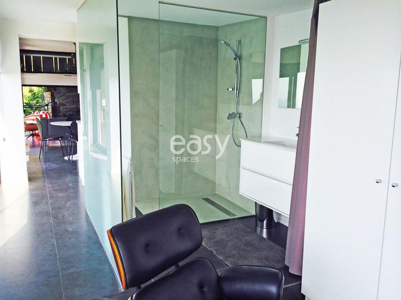 A detailed and vivid description of a film set located somewhere in Spain